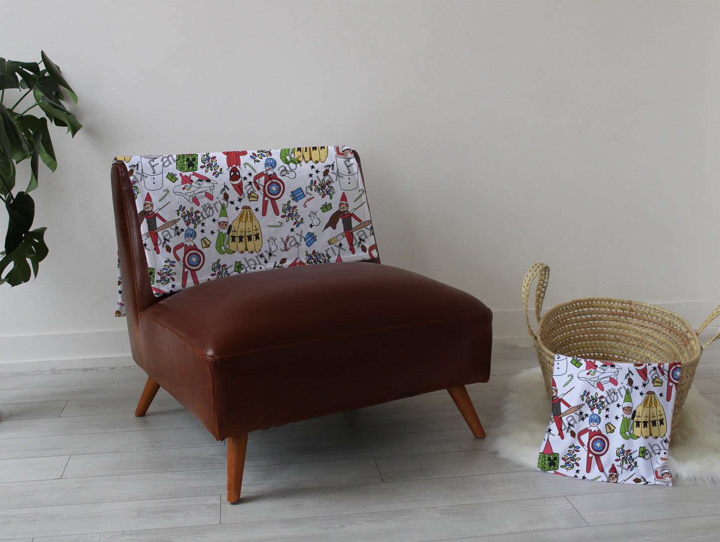 Super elf Playmat, swaddle, and blanket