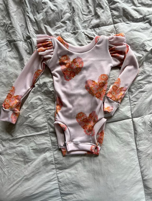 6-9m skinny ribbed heart Leo with snaps