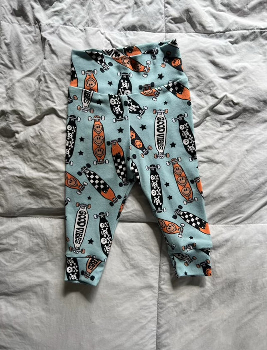 Skater leggings rts (more than one size available)